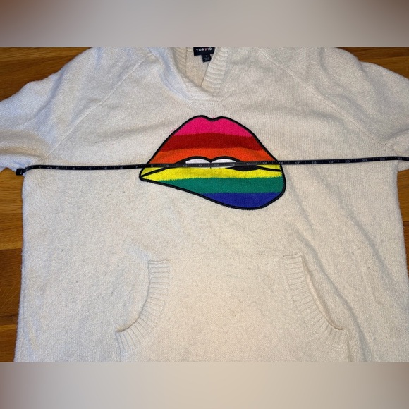 Torrid Cream Hooded Sweater Rainbow Lips Cozy Soft Knit Plus Size 1 - Picture 7 of 9